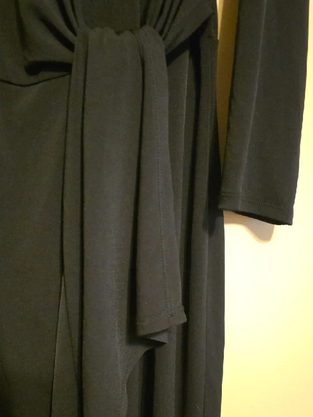 Kate & Mallory Dress Women's Size Medium Black Long-Sleeve Twist-Detail Dress